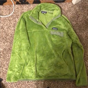 Green women’s Patagonia fleece